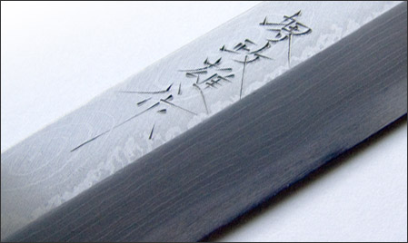 Suminagshi-Muster auf einem Messer